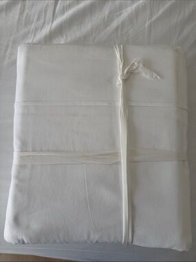 Pottery Barn White Cotton Duvet Cover with Tie Detail